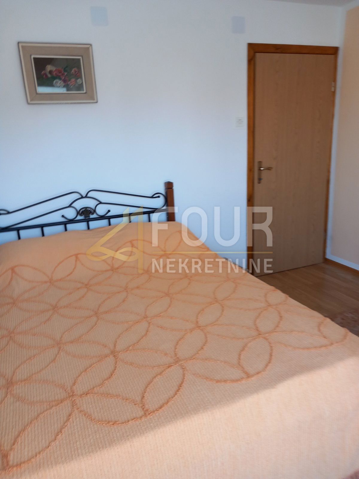 Centar, Pula, 162,94m2