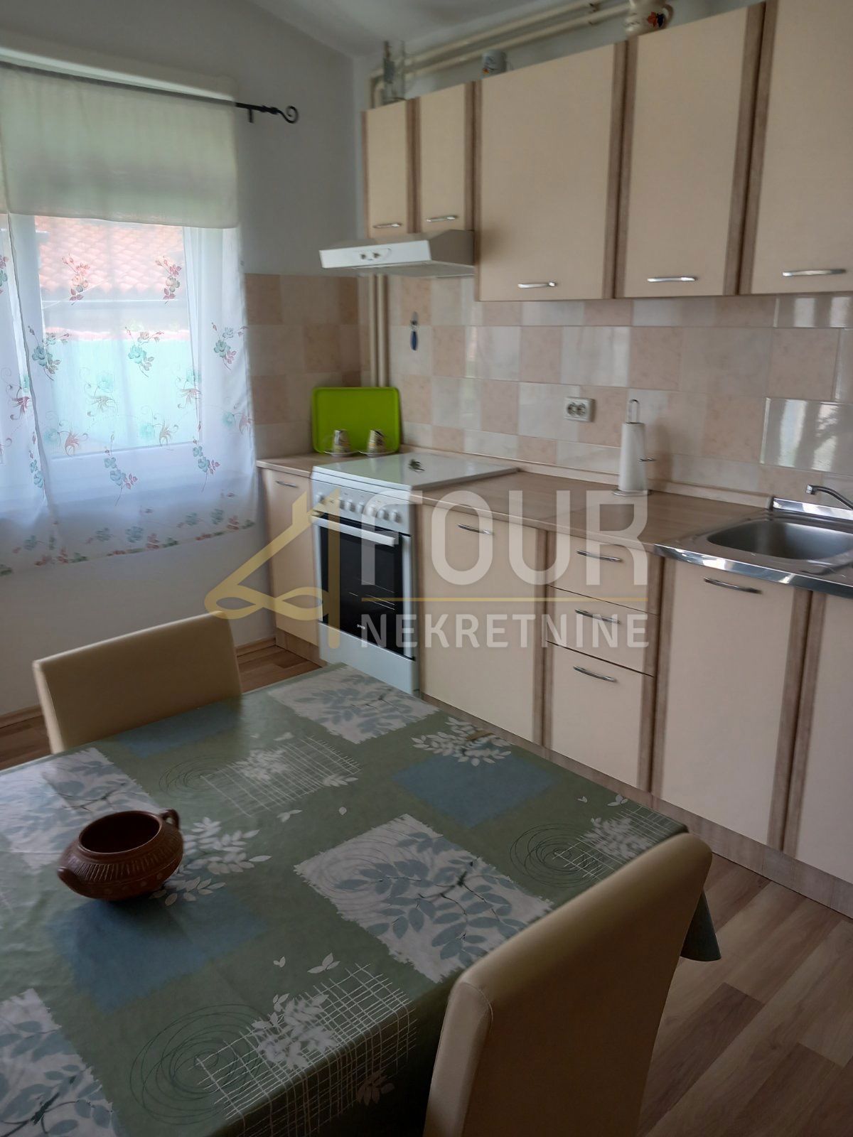 Centar, Pula, 162,94m2