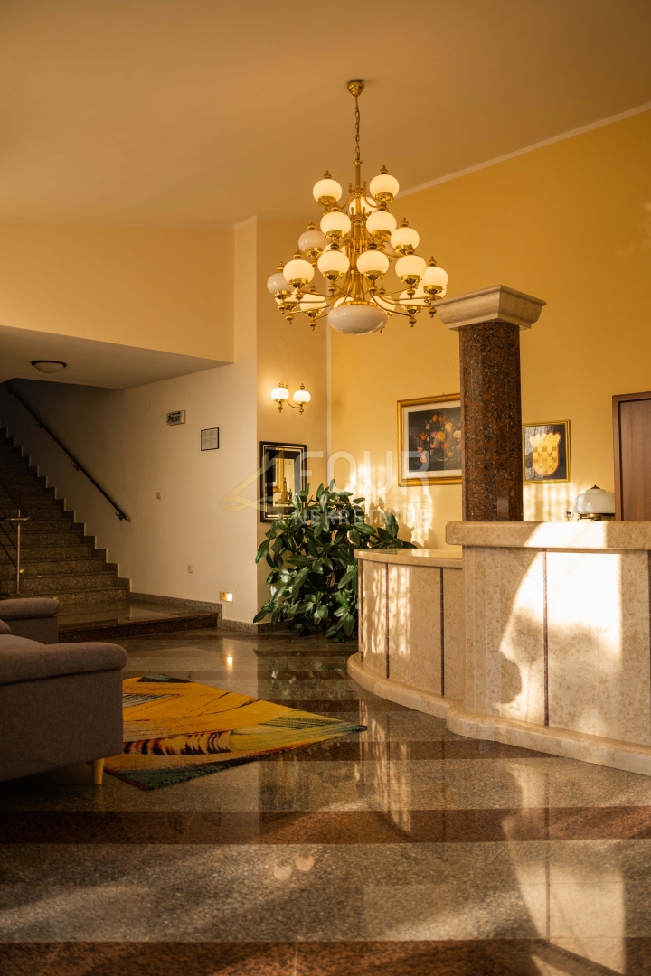 Centar, Pula, 1.600m2