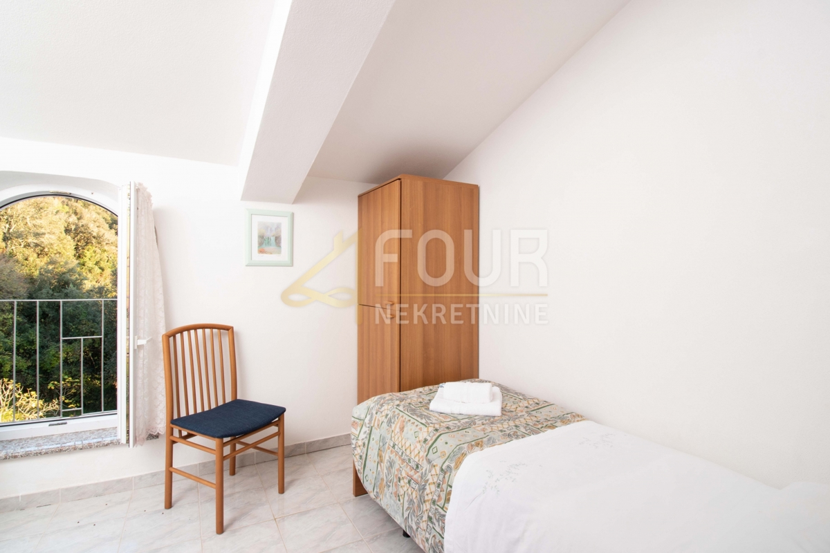 Centar, Pula, 1.600m2