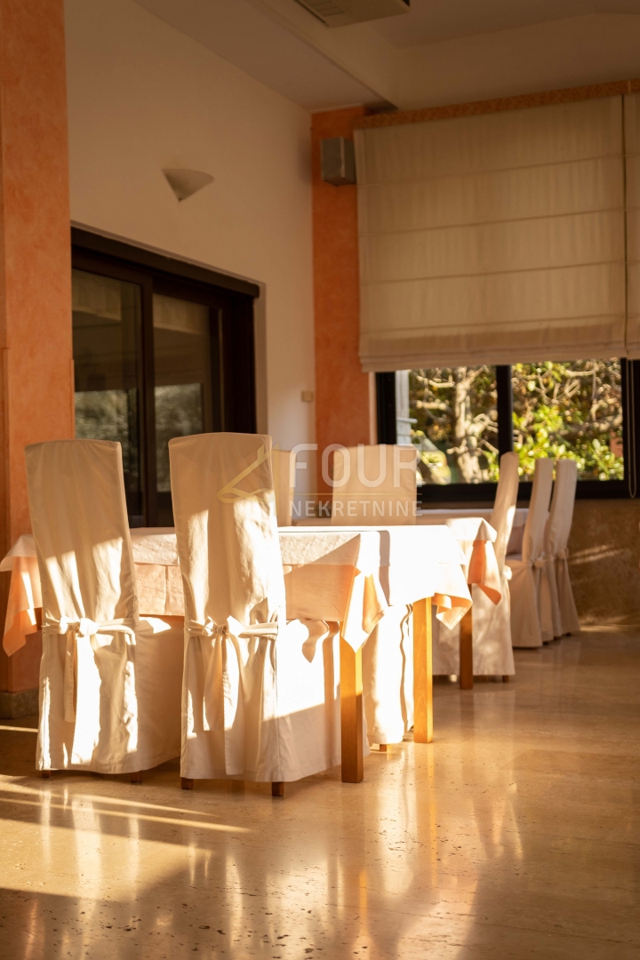 Centar, Pula, 1.600m2