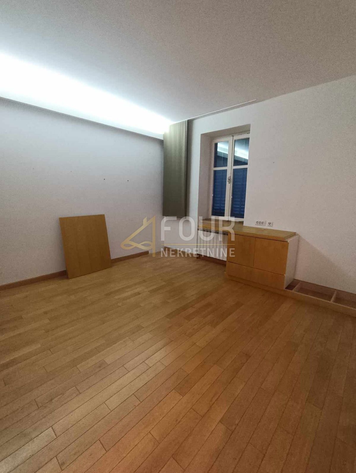 Pobri, Opatija - Okolica, 337,40m2