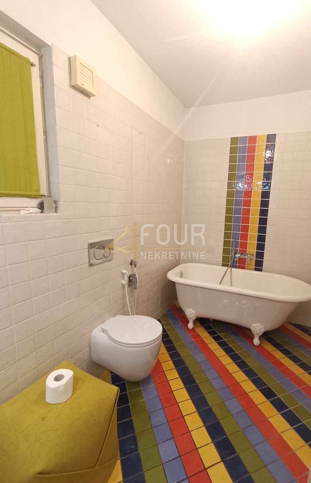 Pobri, Opatija - Okolica, 337,40m2