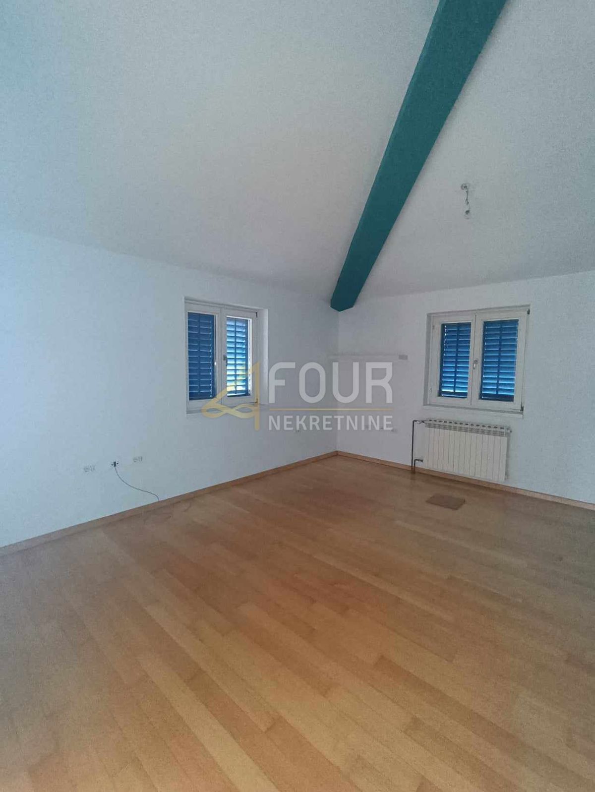 Pobri, Opatija - Okolica, 337,40m2