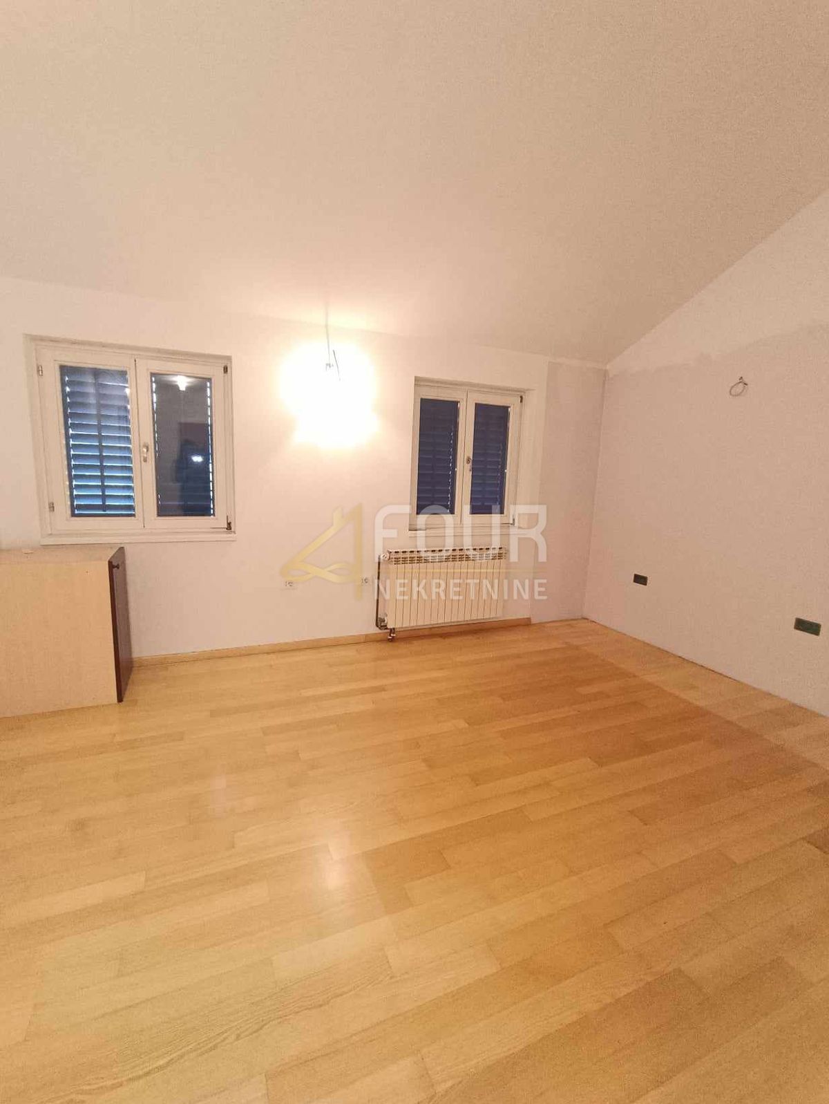 Pobri, Opatija - Okolica, 337,40m2