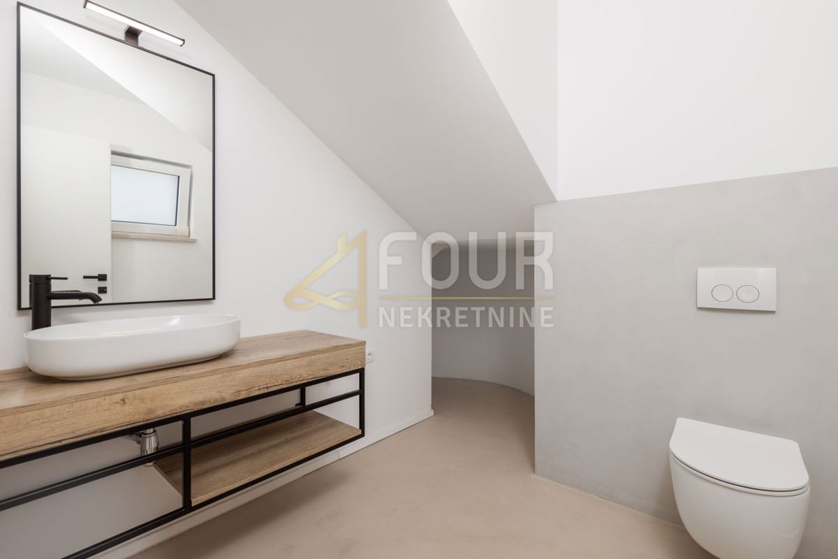 Mošćenička Draga, 146m2