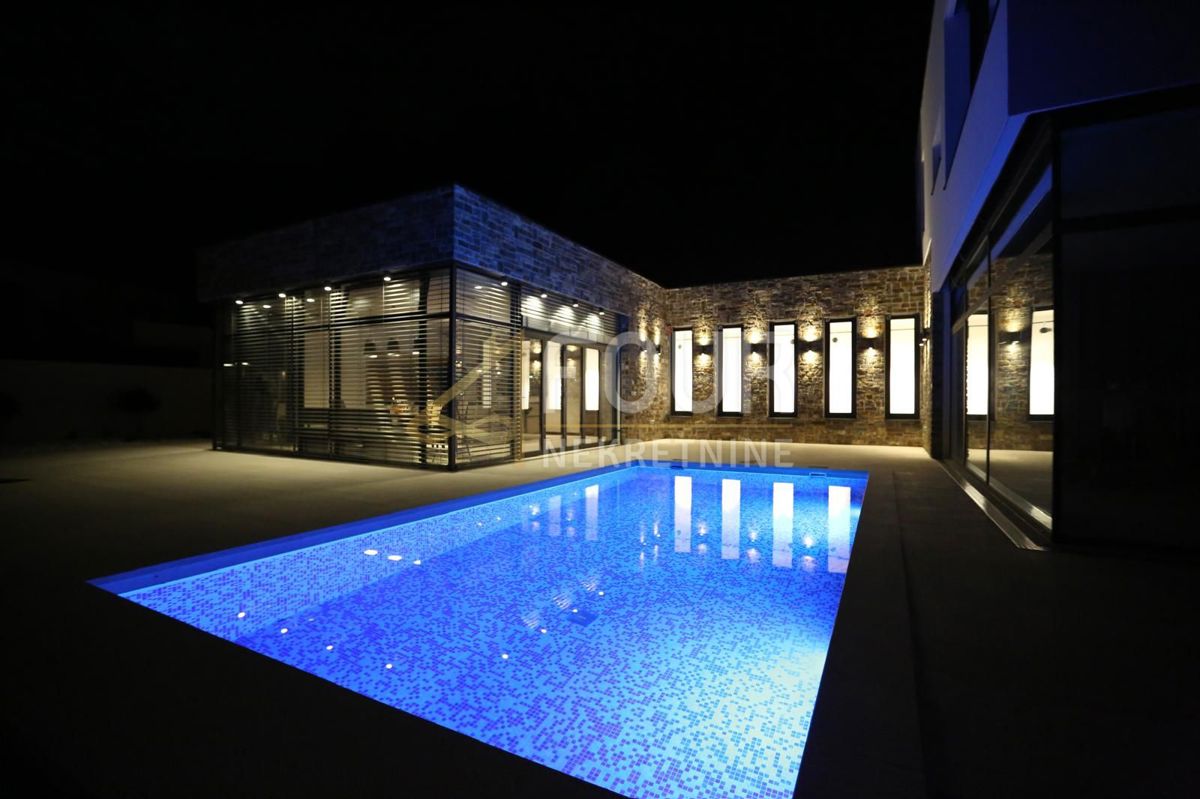 Opatija - Centar, Opatija, 244m2