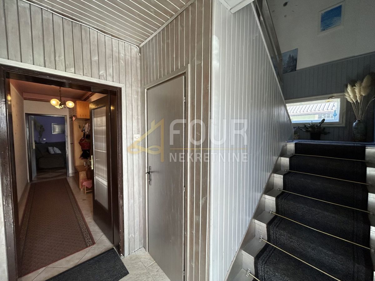 Kupjak, Ravna Gora, 250m2