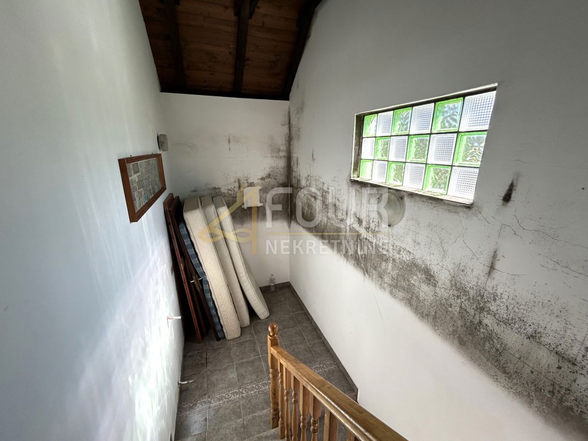 Kupjak, Ravna Gora, 250m2