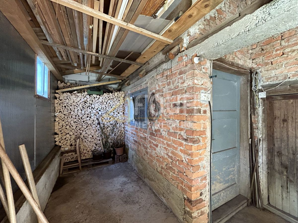 Kupjak, Ravna Gora, 250m2