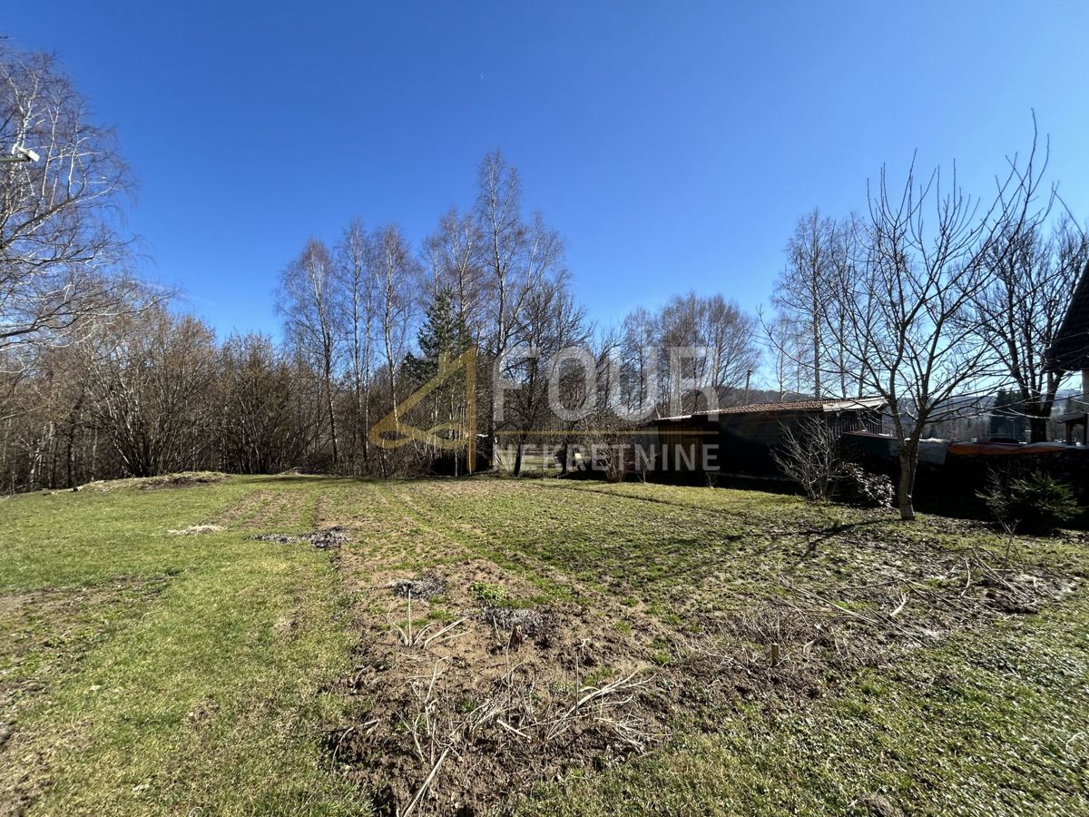Kupjak, Ravna Gora, 250m2