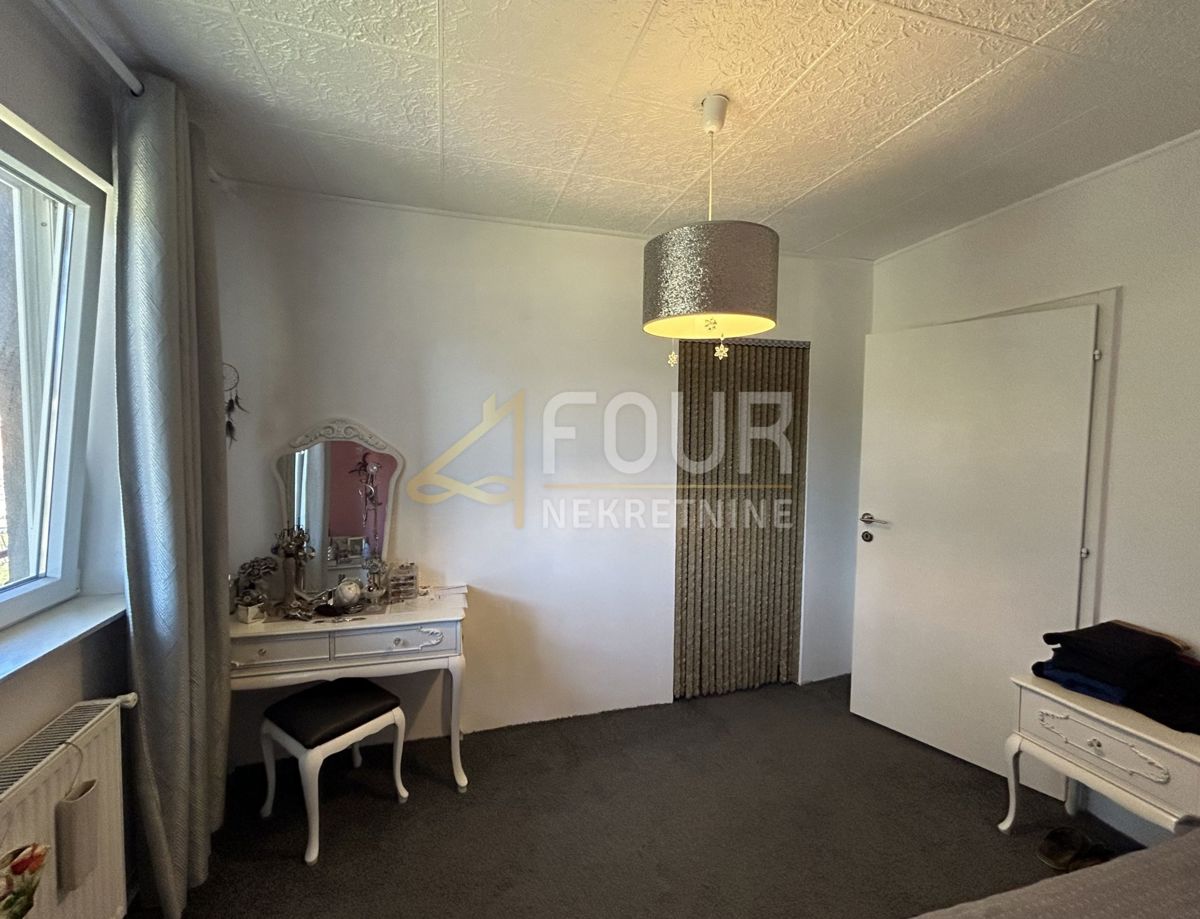 Kupjak, Ravna Gora, 250m2