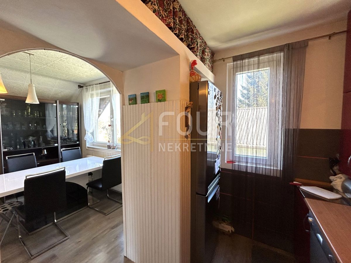 Kupjak, Ravna Gora, 250m2