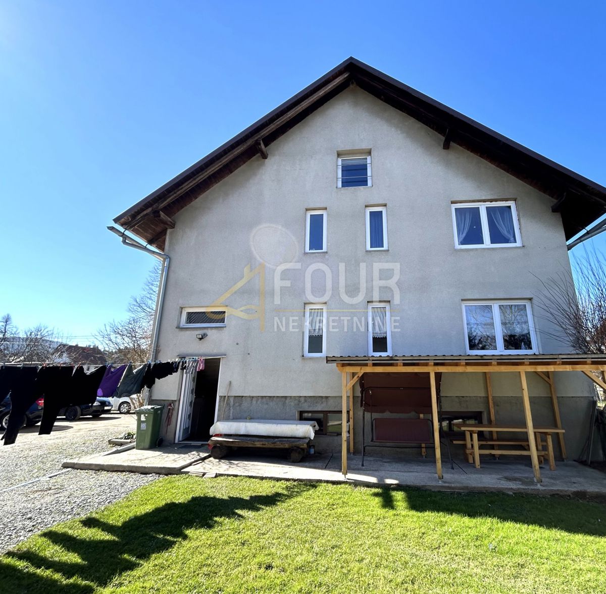 Kupjak, Ravna Gora, 250m2