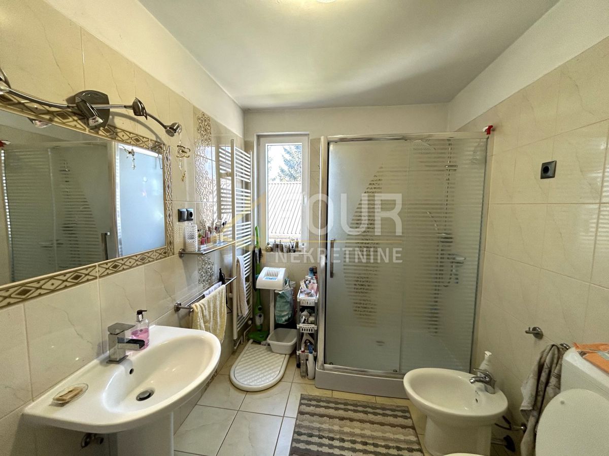 Kupjak, Ravna Gora, 250m2