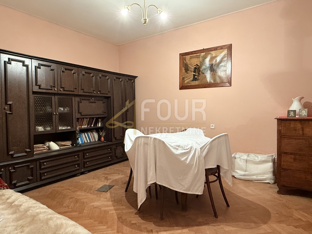 Novi Vinodolski, 180m2