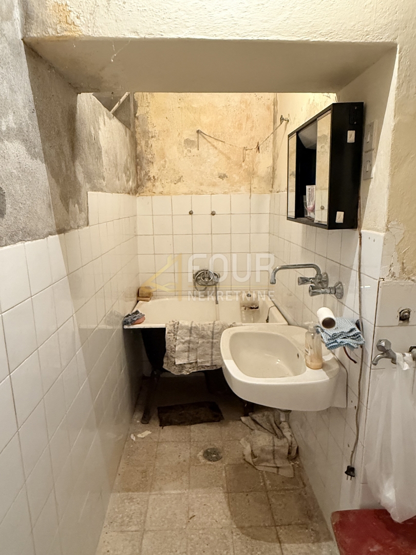 Novi Vinodolski, 180m2