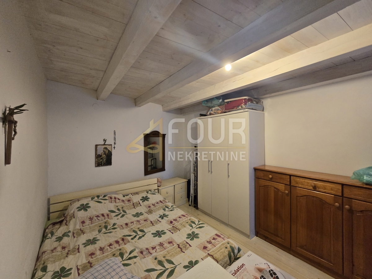 Isola di Cherso, città di Cherso, appartamento a 70m dal lungomare!