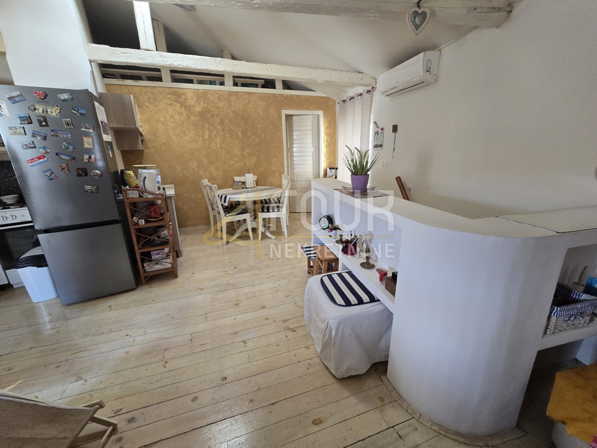 Isola di Cherso, città di Cherso, appartamento a 70m dal lungomare!