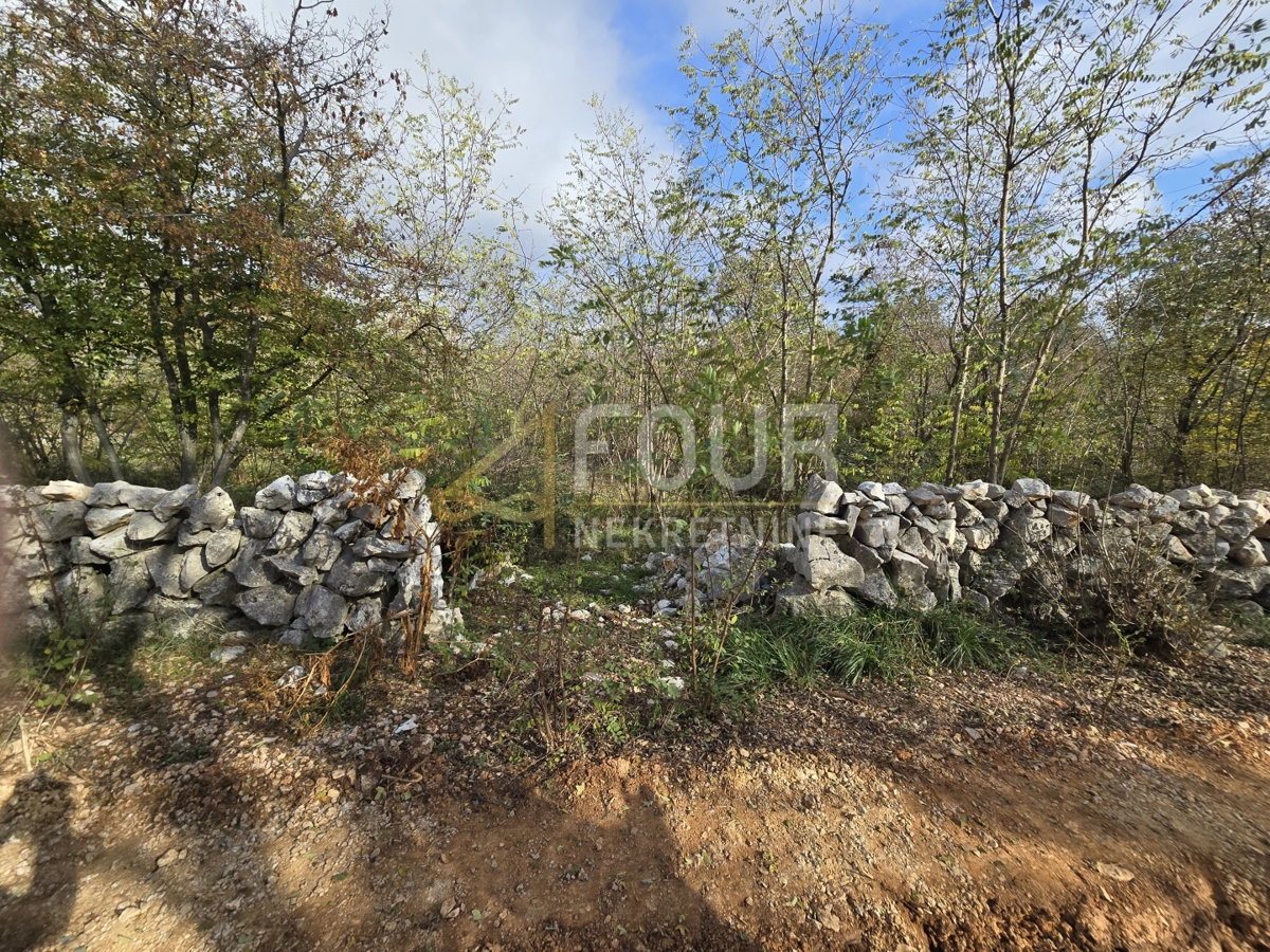 Garica, Vrbnik, 956m2