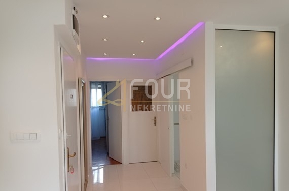 Grad, Šibenik, 62m2