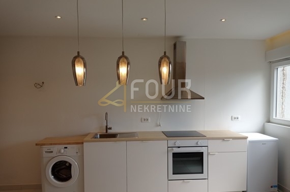 Grad, Šibenik, 62m2