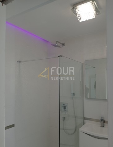 Grad, Šibenik, 62m2