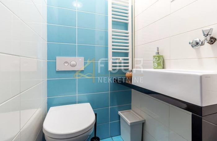 Zagabria, Upper Town, 2s + db, 73,37m2, balcone