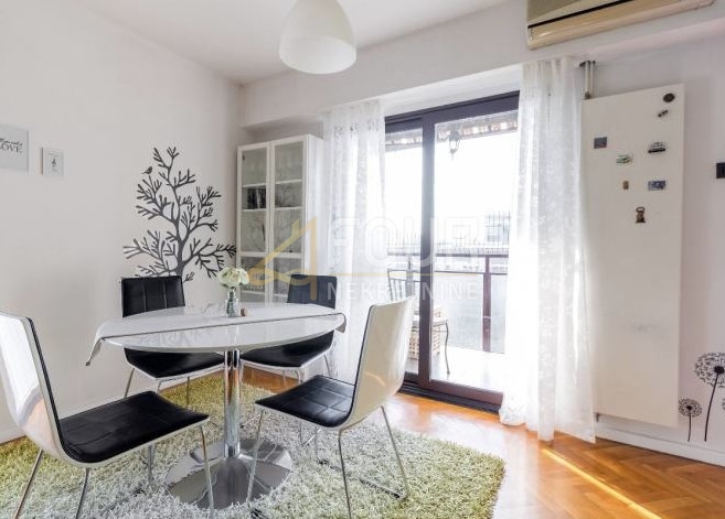 Zagabria, Upper Town, 2s + db, 73,37m2, balcone