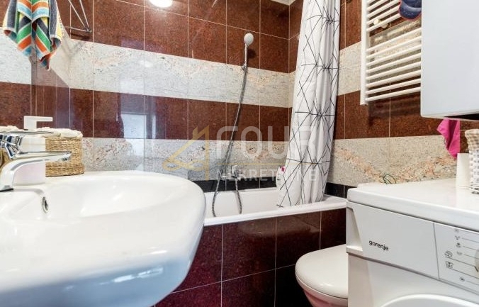 Zagabria, Upper Town, 2s + db, 73,37m2, balcone