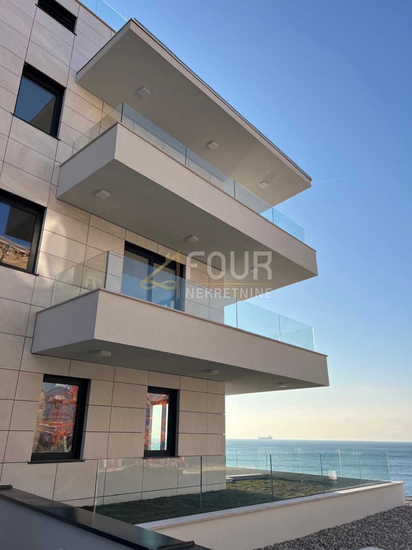 Pećine, Rijeka, 105,96m2