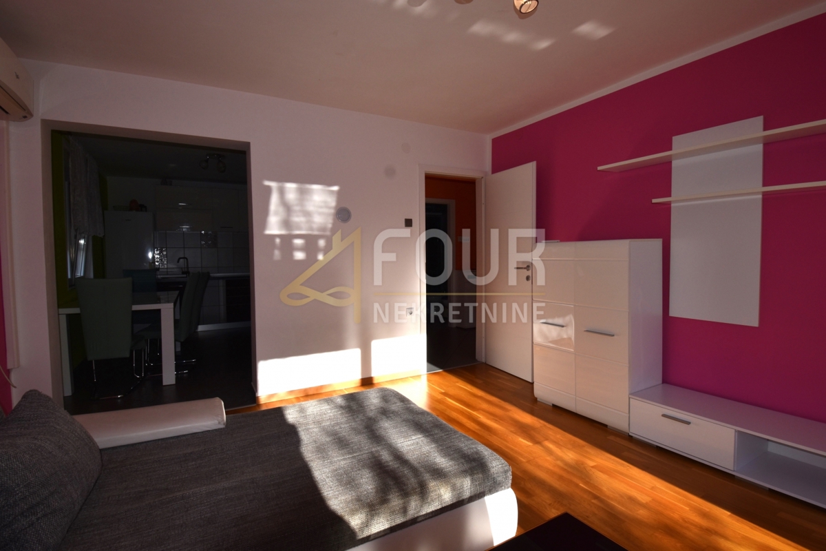 Novi Vinodolski, 56,95m2