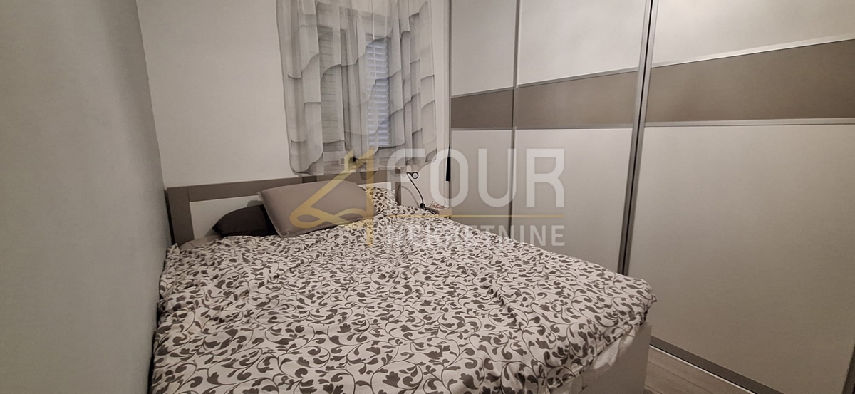 Fiume, Krimeja, casa a schiera