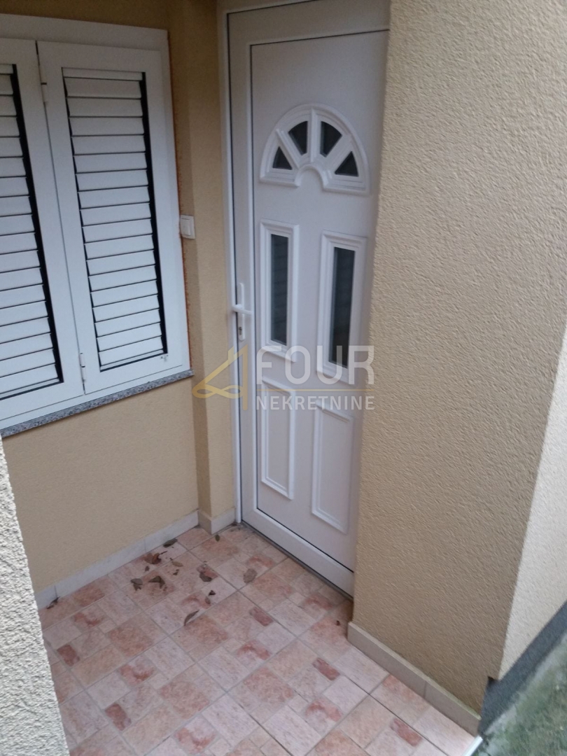 Fiume, Krimeja, casa a schiera