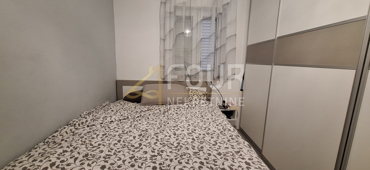 Fiume, Krimeja, casa a schiera