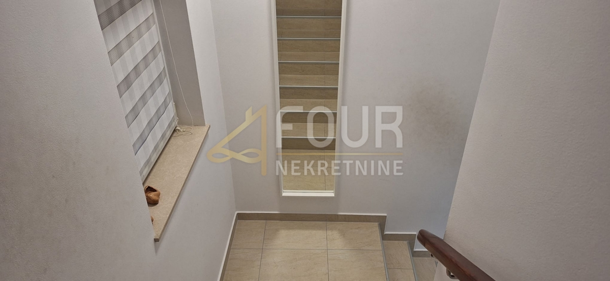 Fiume, Krimeja, casa a schiera