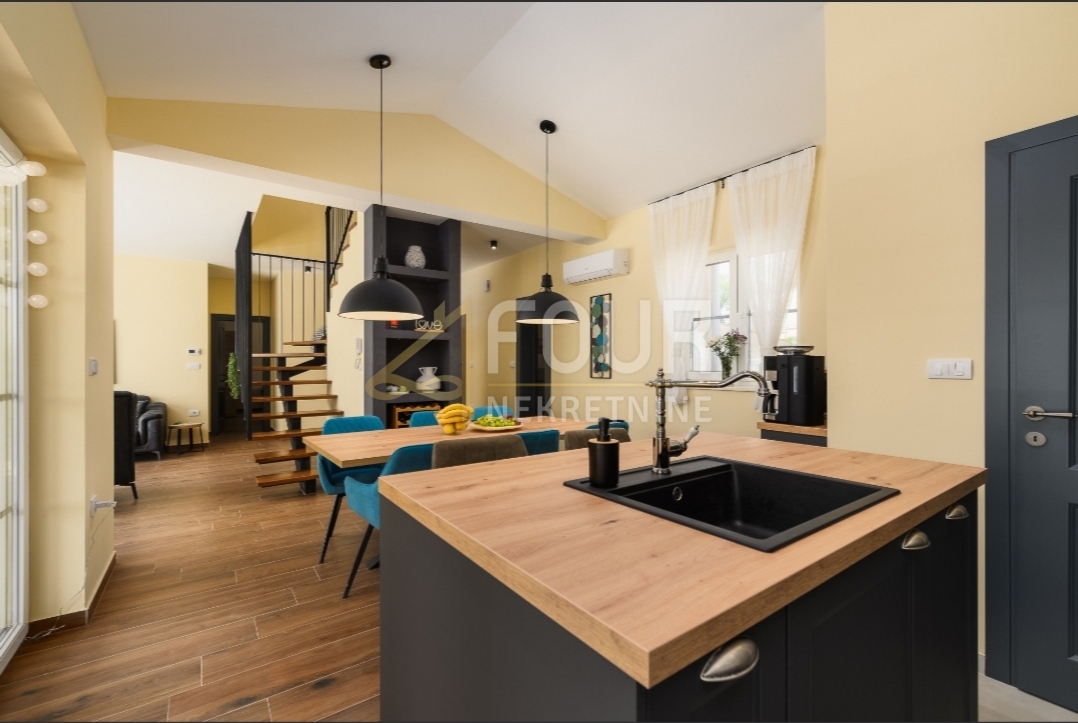 Istria, Žminj - area, casa indipendente con piscina