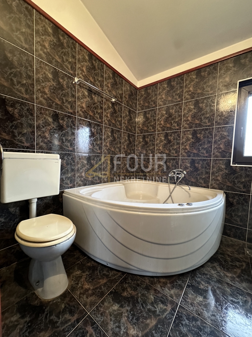 Fiume, Pehlin - Hosti, casa indipendente, 170m2