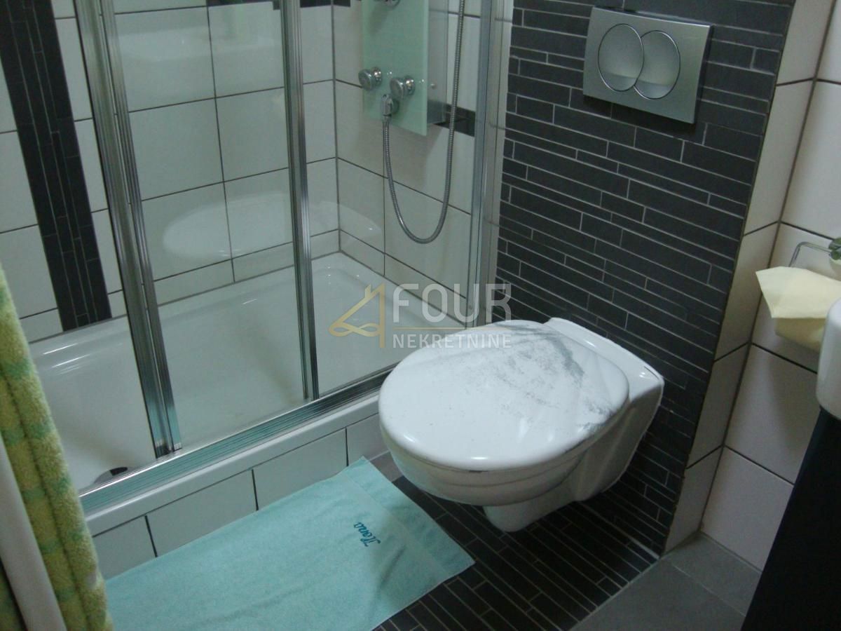 Novi Vinodolski, 262m2