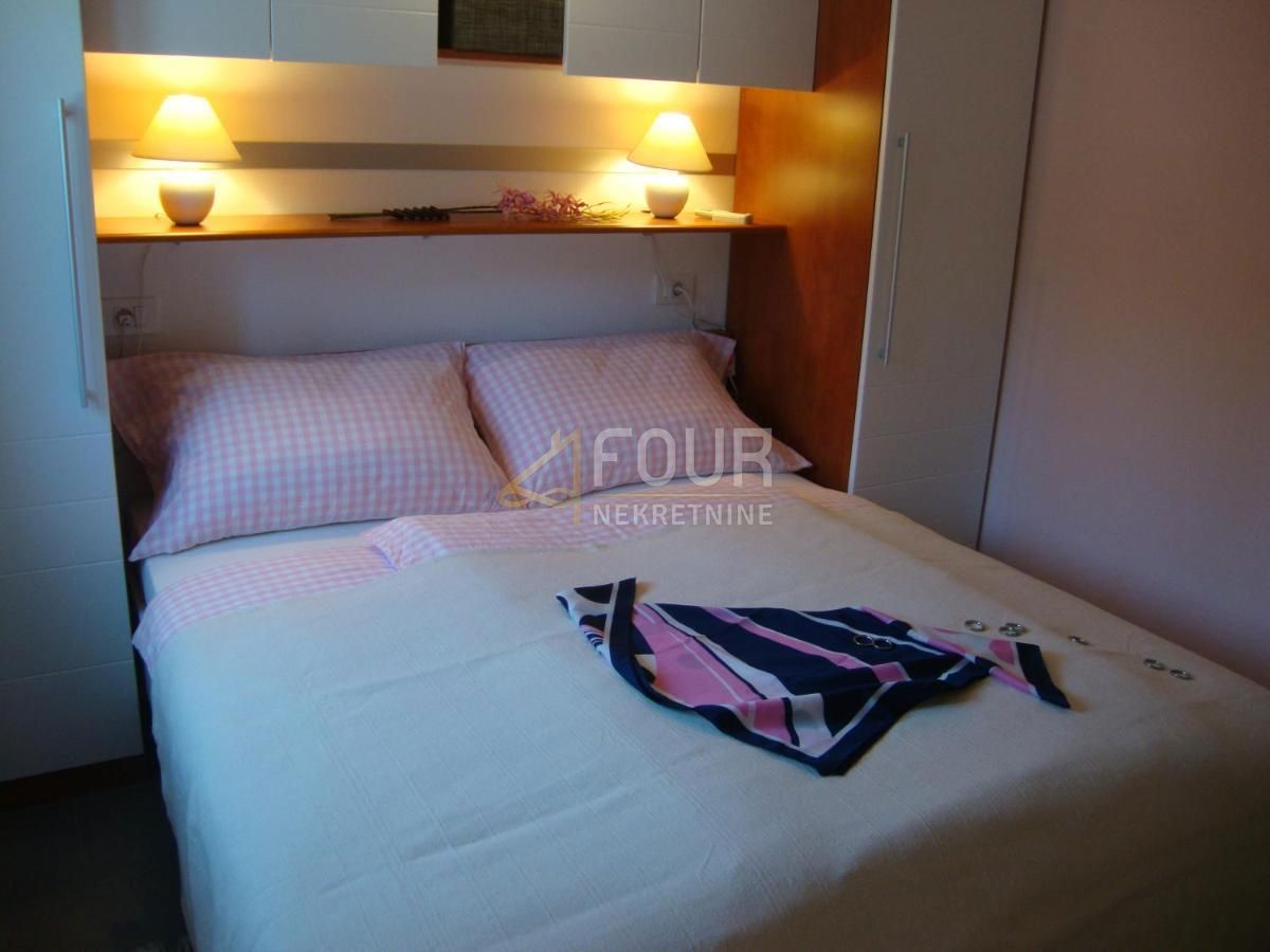 Novi Vinodolski, 262m2