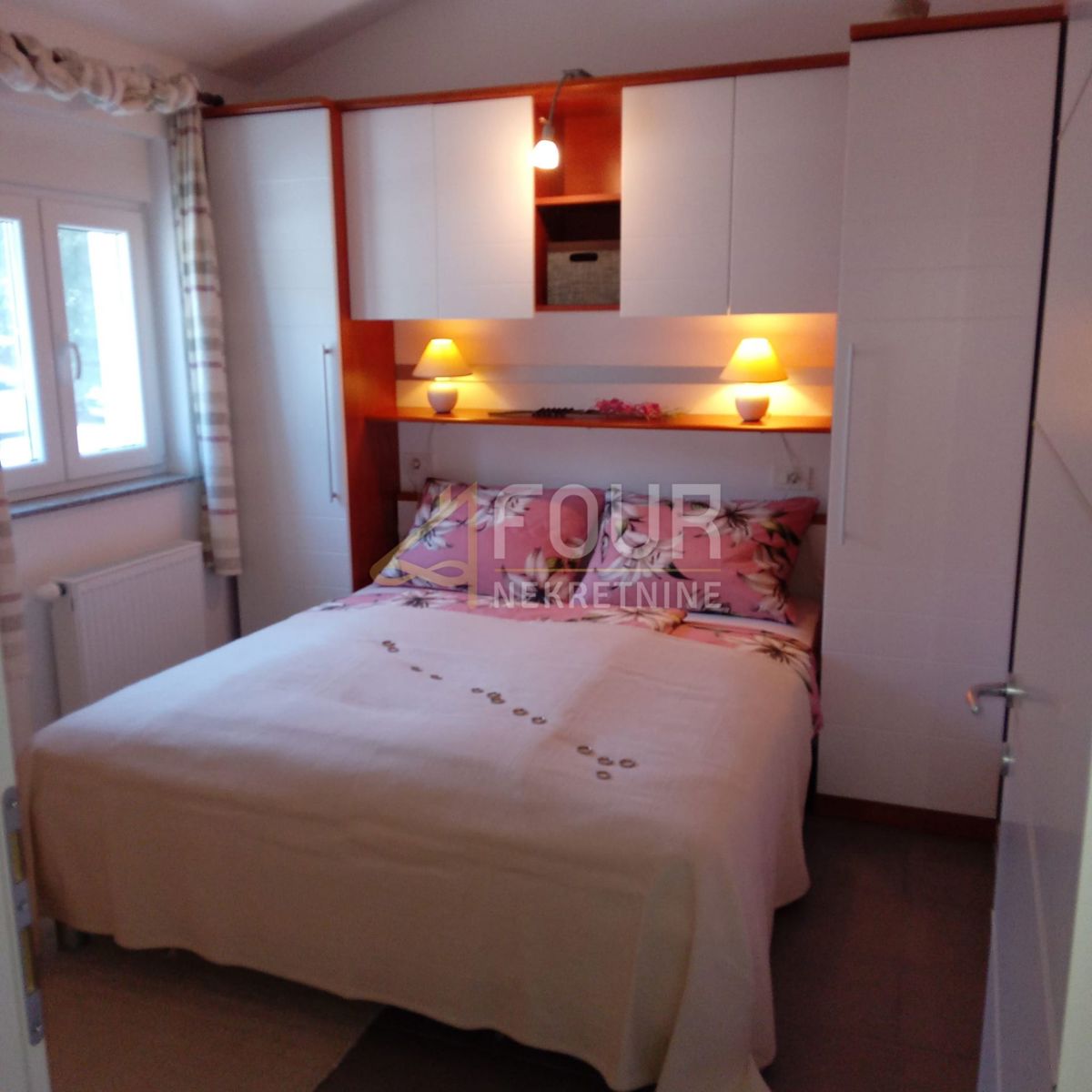 Novi Vinodolski, 262m2