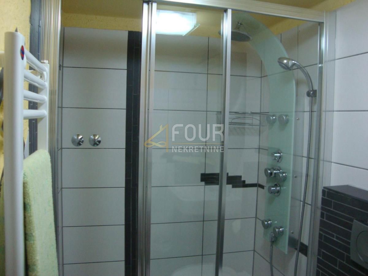 Novi Vinodolski, 262m2