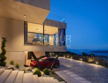 Plomin, Kršan, 220m2