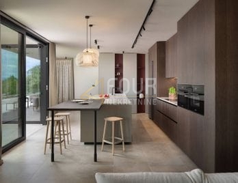 Plomin, Kršan, 220m2