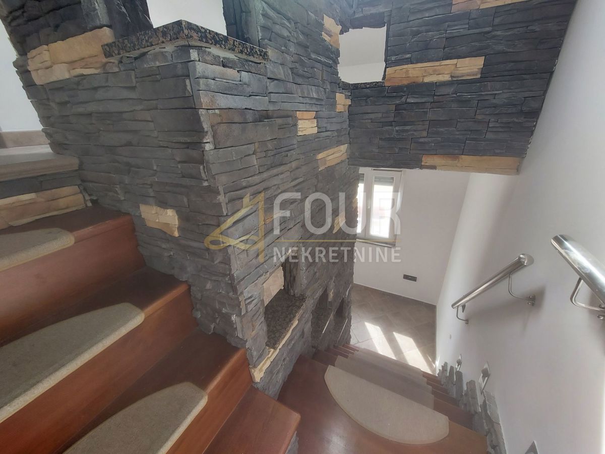 Drenova, Rijeka, 220,64m2