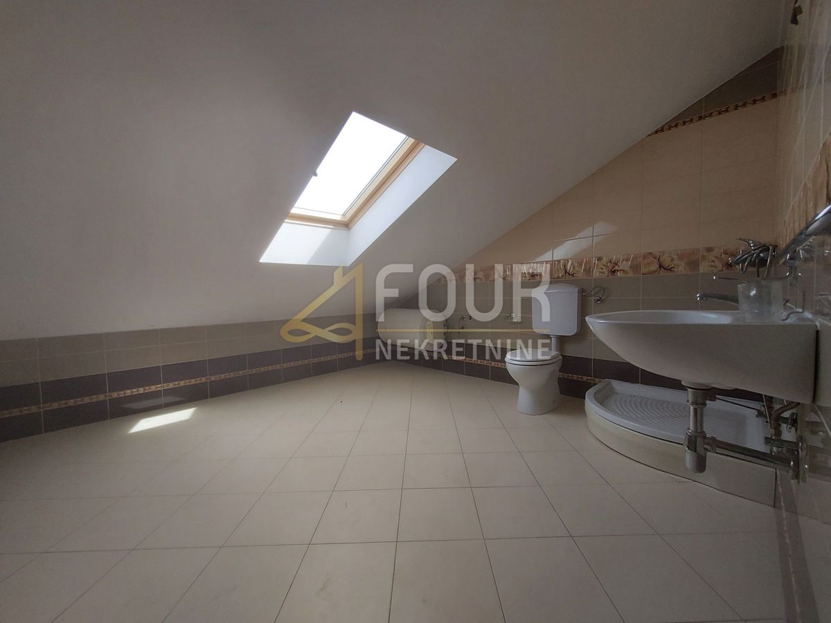 Drenova, Rijeka, 220,64m2