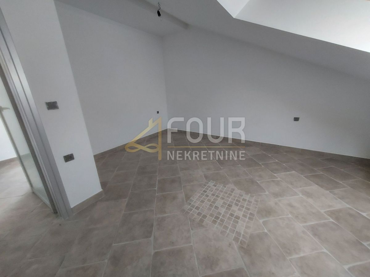 Drenova, Rijeka, 220,64m2