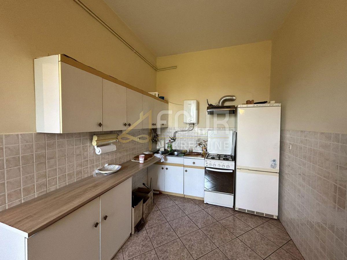 Krnjevo, Rijeka, 207m2