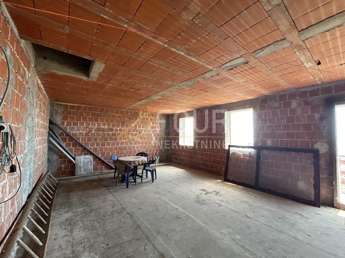 Krnjevo, Rijeka, 207m2