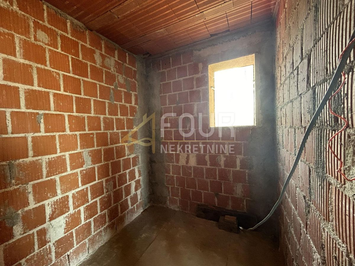 Krnjevo, Rijeka, 207m2